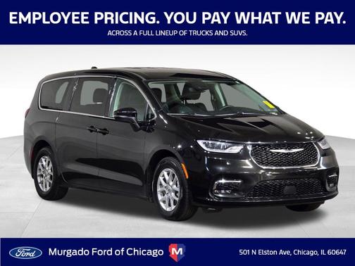 2023 Chrysler Pacifica Touring-L