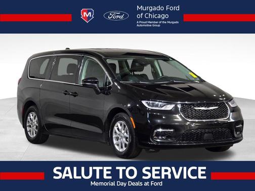 2023 Chrysler Pacifica Touring-L