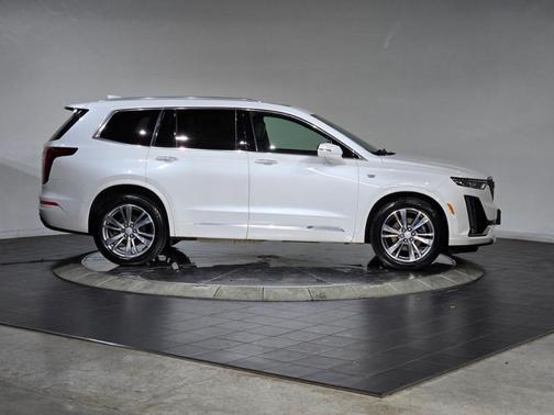 2022 Cadillac XT6 Premium Luxury AWD