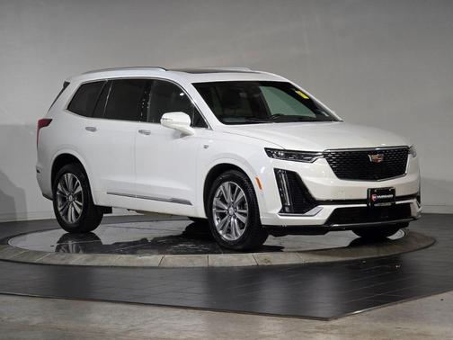 2022 Cadillac XT6 Premium Luxury AWD