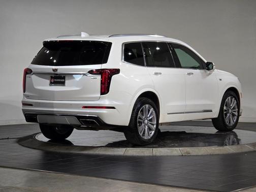 2022 Cadillac XT6 Premium Luxury AWD