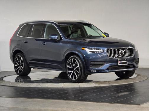 2020 Volvo XC90 T6 Momentum 7 Passenger