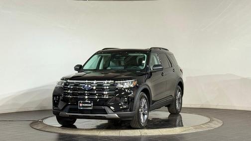 Agate Black Metallic 2026 Ford Explorer Active