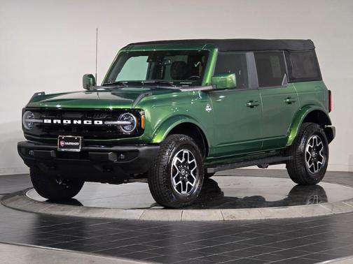 2023 Ford Bronco Outer Banks