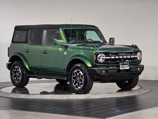 2023 Ford Bronco Outer Banks