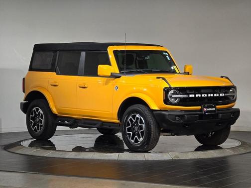 2022 Ford Bronco Outer Banks
