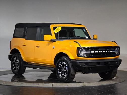 2022 Ford Bronco Outer Banks