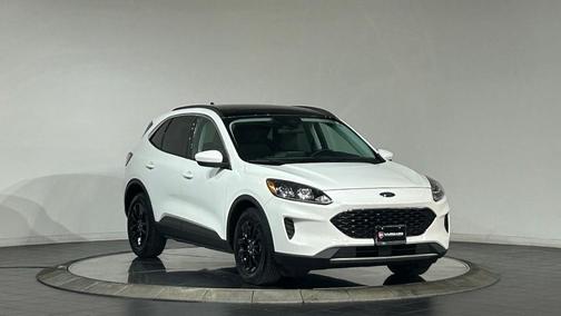 Star White 2021 Ford Escape SE