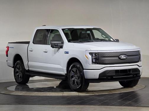 2024 Ford F-150 Lightning Flash