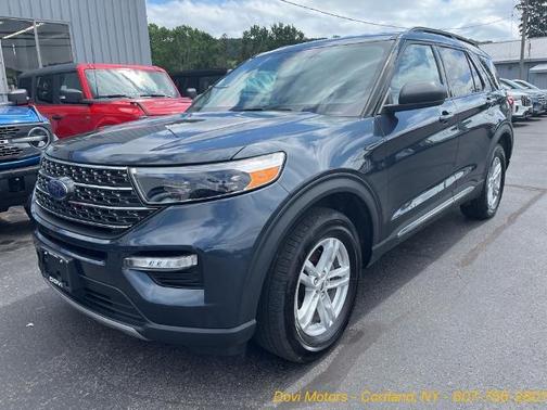2022 Ford Explorer XLT