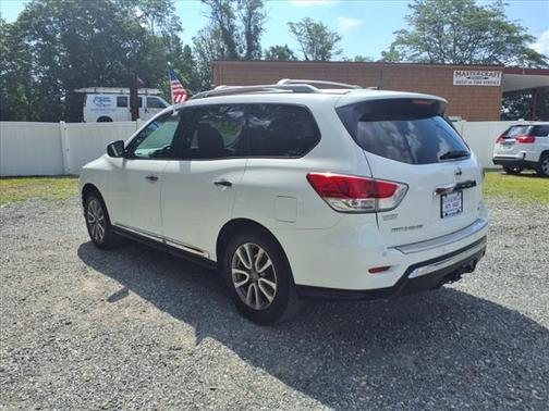 2015 Nissan Pathfinder SL