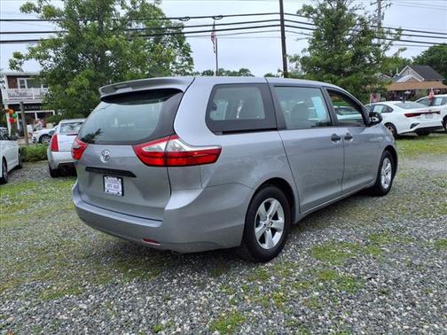 2017 Toyota Sienna SE