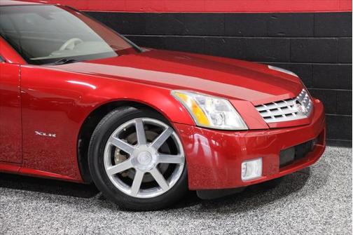 2005 Cadillac XLR Base