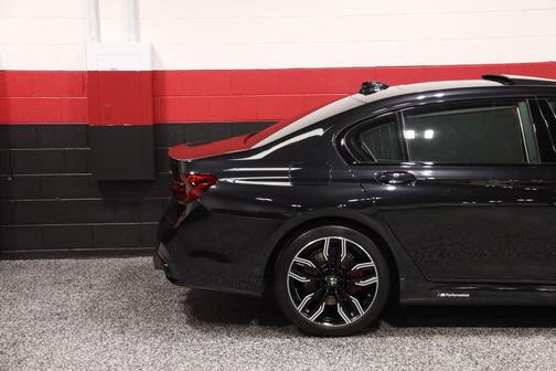 Black Sapphire Metallic 2018 BMW ALPINA B7 xDrive