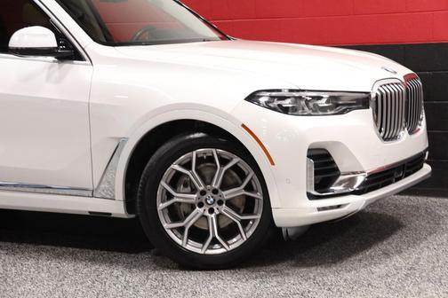Mineral White Metallic 2020 BMW X7 xDrive40i