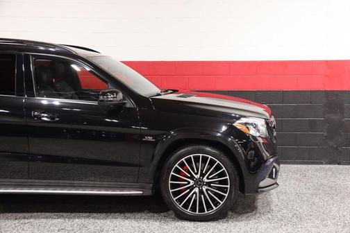 Obsidian Black Metallic 2019 Mercedes-Benz AMG GLS 63 Base