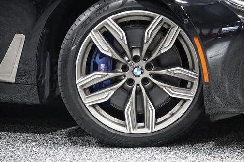 2017 BMW M760 xDrive