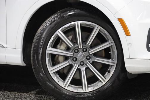 2019 Audi Q7 55 Prestige