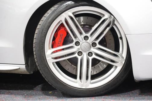 Photo 4 of 71 of 2010 Audi S5 3.0 Premium Plus quattro