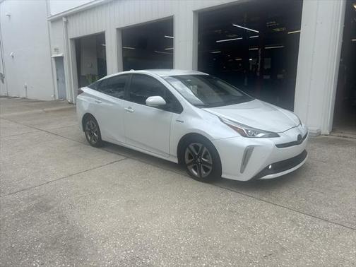 2022 Toyota Prius XLE