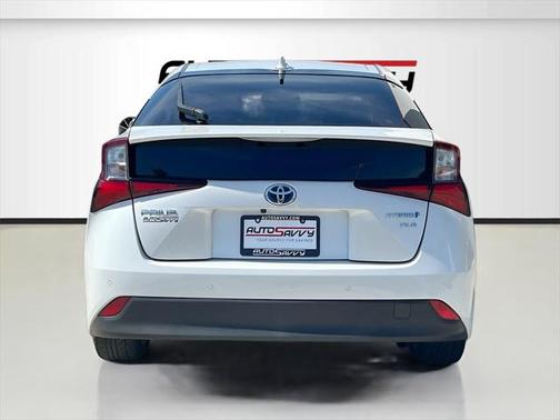 2022 Toyota Prius XLE