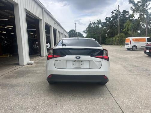 2022 Toyota Prius XLE