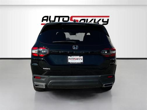 2023 Honda Pilot AWD Sport