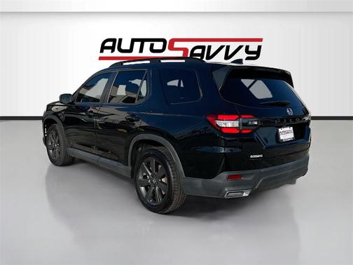 2023 Honda Pilot AWD Sport