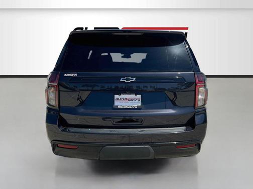 Dark Ash Metallic 2024 Chevrolet Suburban 4WD Z71