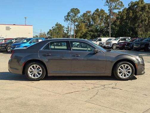 2015 Chrysler 300 Limited
