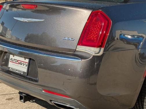 2015 Chrysler 300 Limited