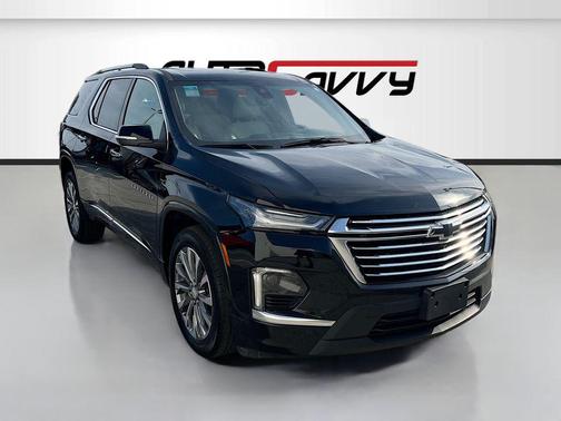 Mosaic Black Metallic 2023 Chevrolet Traverse Premier