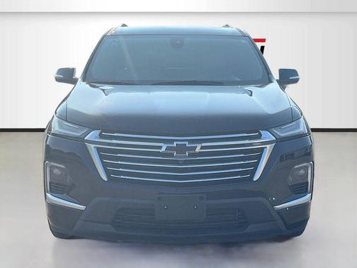 Mosaic Black Metallic 2023 Chevrolet Traverse Premier