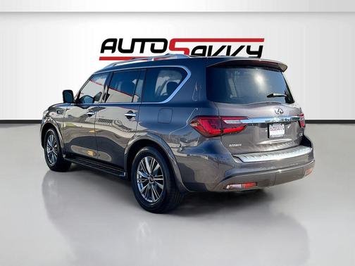 2022 INFINITI QX80 Luxe