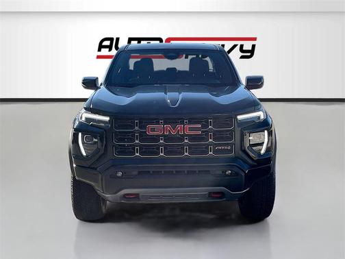 2023 GMC Canyon AT4