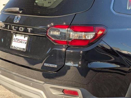 2024 Honda Pilot Touring 8-Passenger