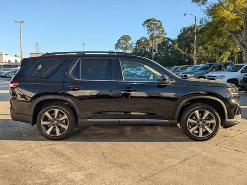 2024 Honda Pilot Touring 8-Passenger