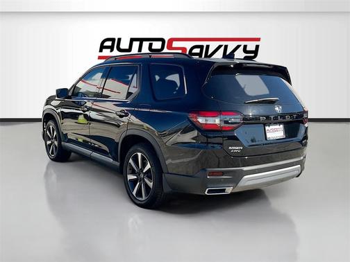 2024 Honda Pilot Touring 8-Passenger