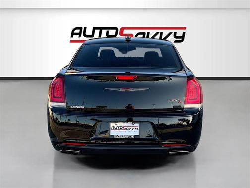 2022 Chrysler 300 S