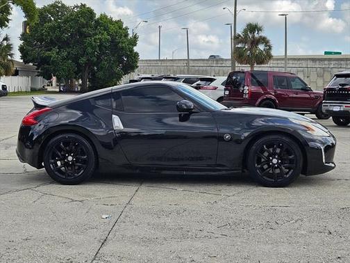2017 Nissan 370Z Base