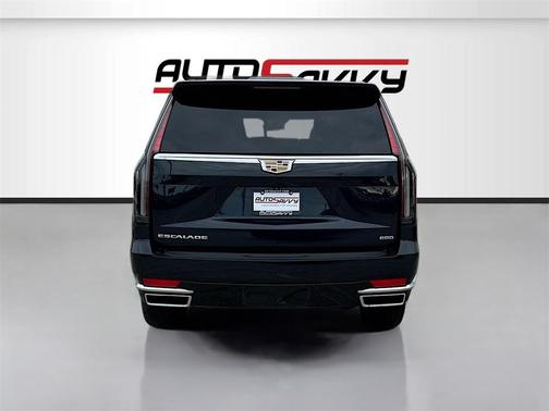 2022 Cadillac Escalade Luxury