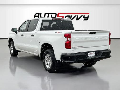 Summit White 2025 Chevrolet Silverado 1500 WT