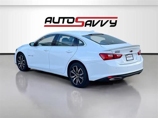 2024 Chevrolet Malibu FWD RS