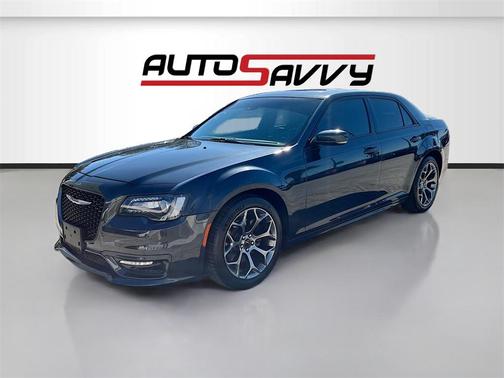 2018 Chrysler 300 S