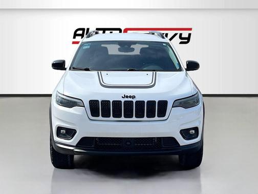 Bright White Clearcoat 2022 Jeep Cherokee X 4x4