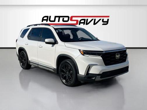 2024 Honda Pilot Touring 8-Passenger