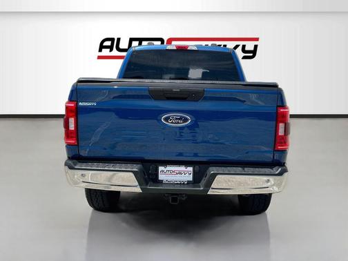 ATLAS BLUE METALLIC 2023 Ford F-150 XLT
