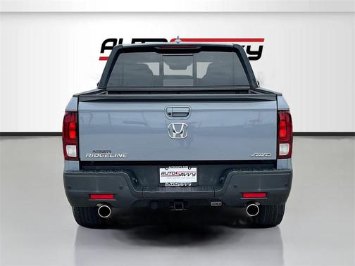 2022 Honda Ridgeline Black