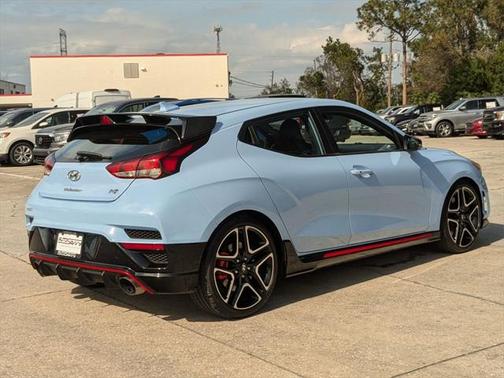 2022 Hyundai Veloster N Base