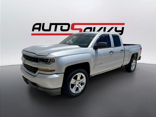 Silver Ice Metallic 2018 Chevrolet Silverado 1500 Custom